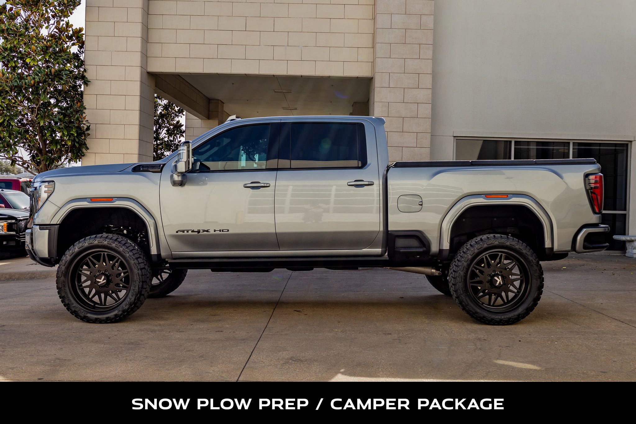 Used 2025 GMC Sierra 2500 AT4X w/ Snow Plow Prep/Camper Package image 6