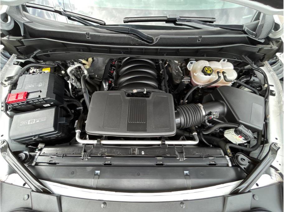 Used 2023 Chevrolet Suburban RST w/ Luxury Package image 34