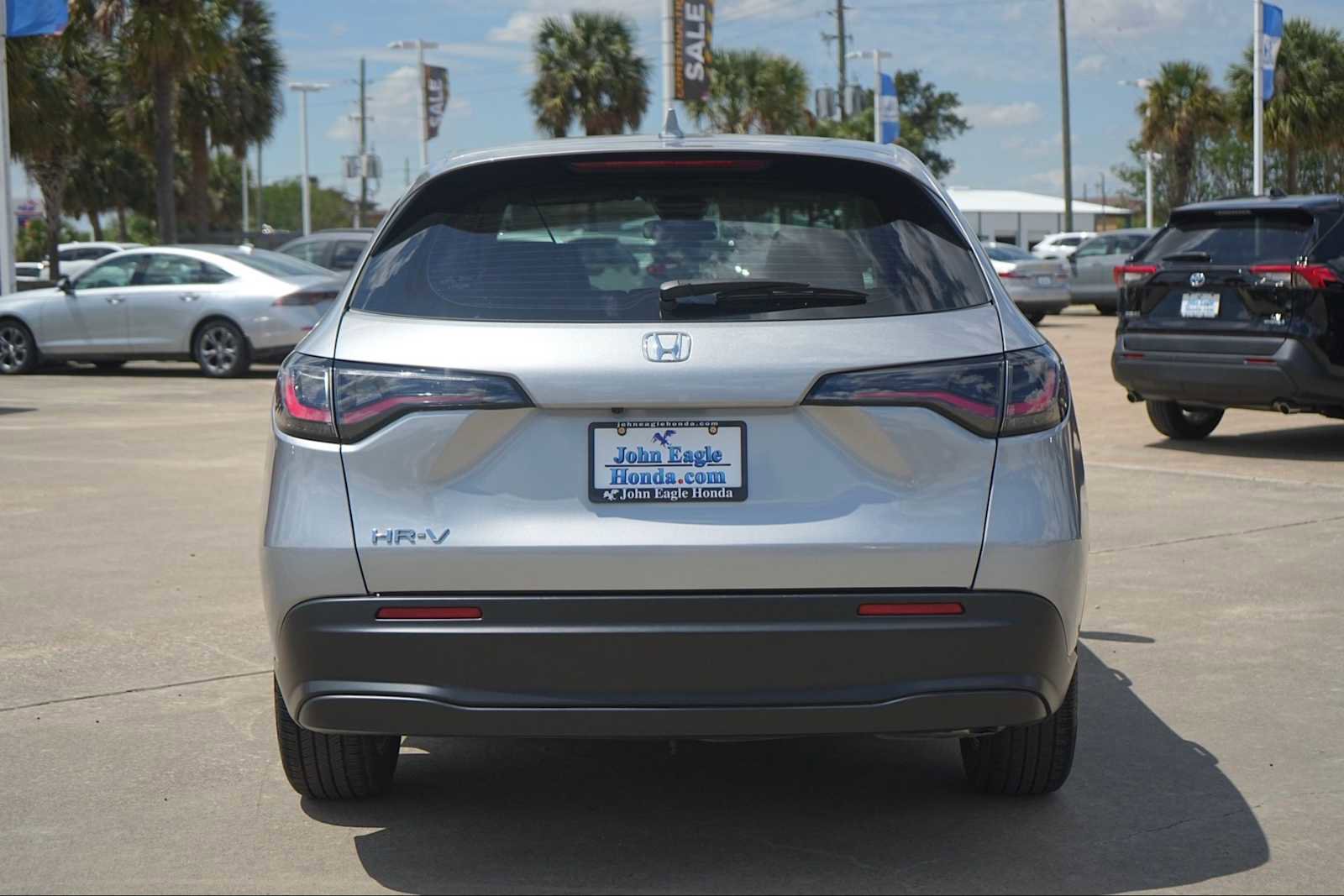 Used 2023 Honda HR-V LX image 5