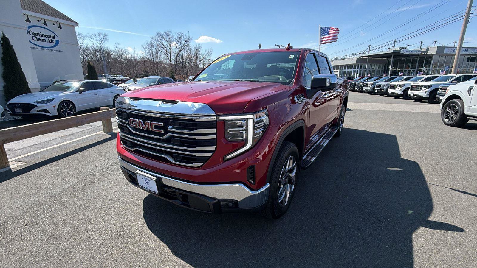 Used 2022 GMC Sierra 1500 SLT w/ Max Trailering Package image 3