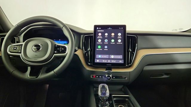 New 2026 Volvo XC60 T8 Plus w/ Climate Package PRO AWD/4WD image 25