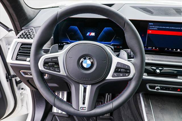 Used 2025 BMW X7 M60i w/ Executive Package image 13