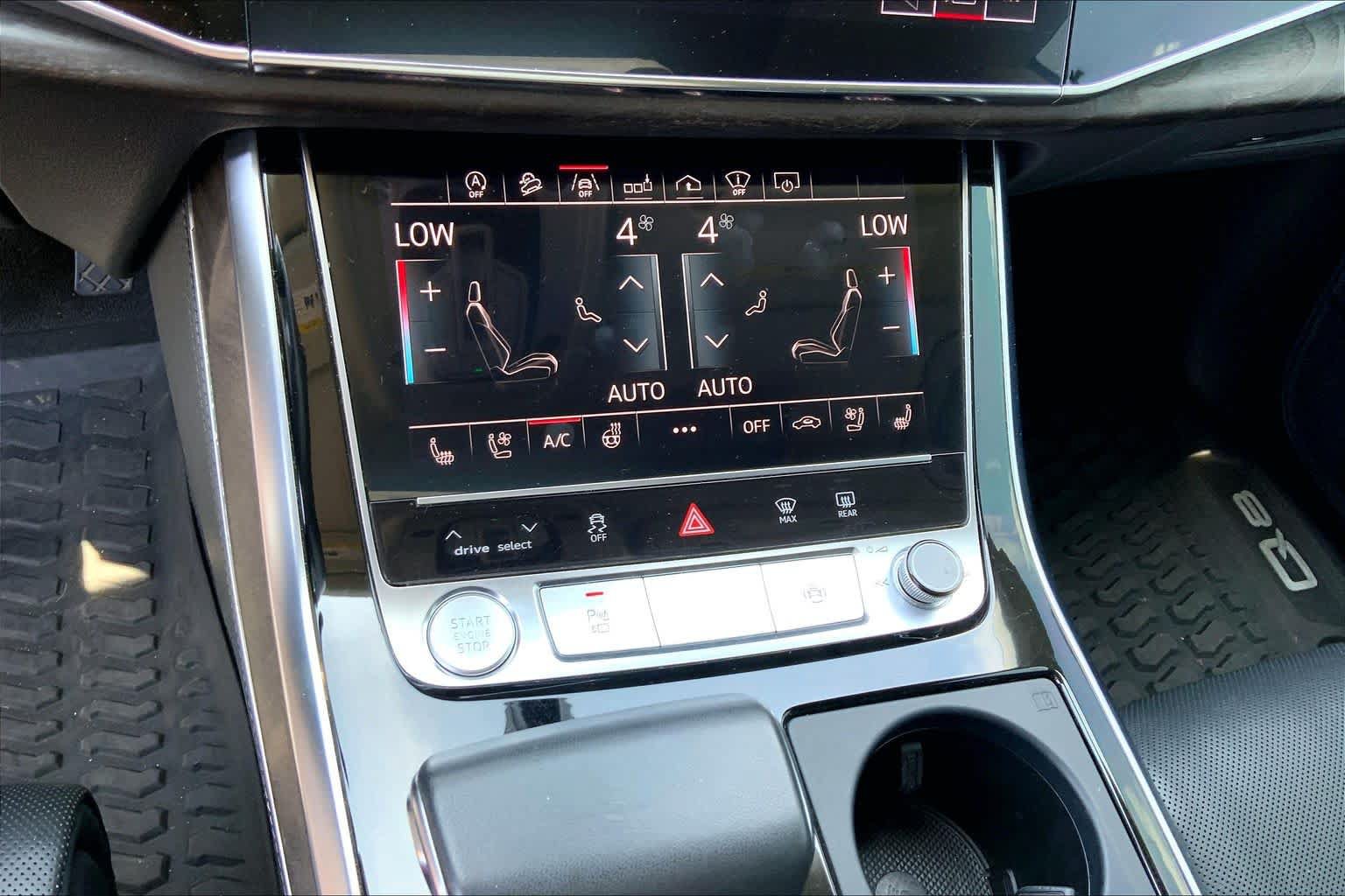 Used 2019 Audi Q8 Prestige AWD/4WD image 31