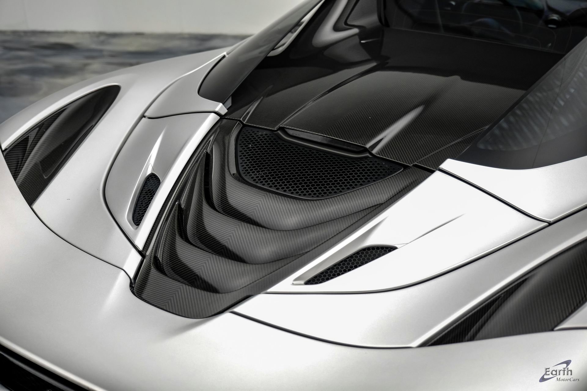Used 2020 McLaren 720S Luxury RWD image 19