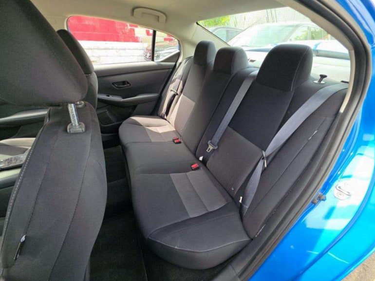 Used 2024 Nissan Sentra SV FWD image 6