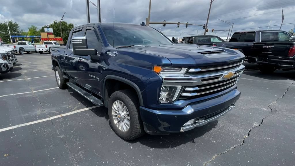 Used 2023 Chevrolet Silverado 2500 High Country w/ LPO, Hitch Package AWD/4WD image 4