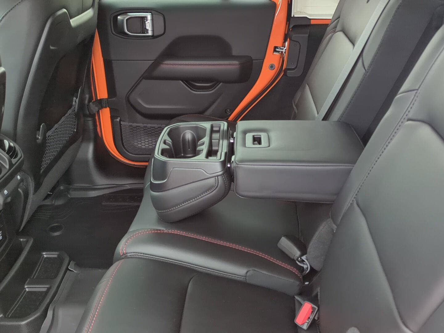 New 2026 Jeep Wrangler Unlimited Rubicon AWD/4WD image 9