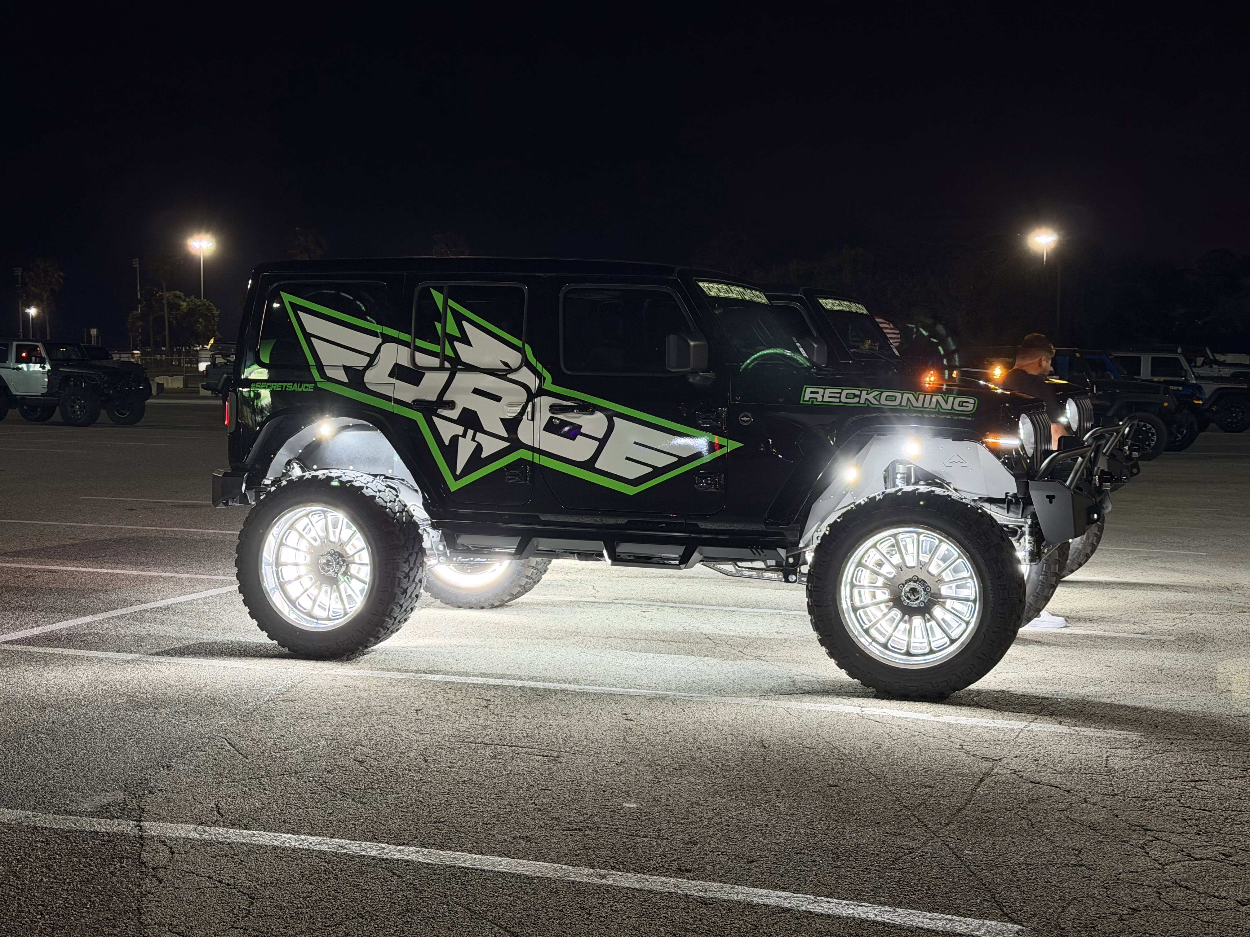 Used 2024 Jeep Wrangler Unlimited Rubicon AWD/4WD image 2