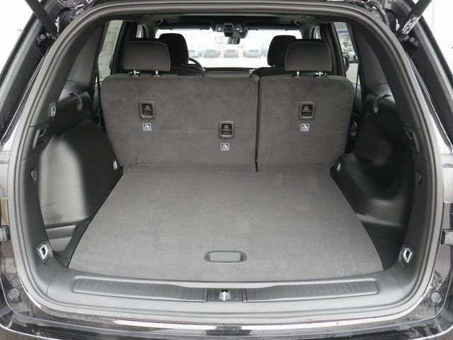 New 2025 Jeep Grand Cherokee Laredo X w/ Luxury Tech Group I image 12