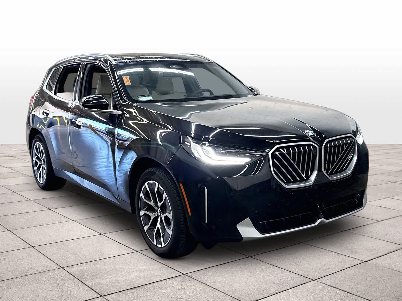 Used 2026 BMW X3 xDrive30i w/ Premium Package AWD/4WD image 2