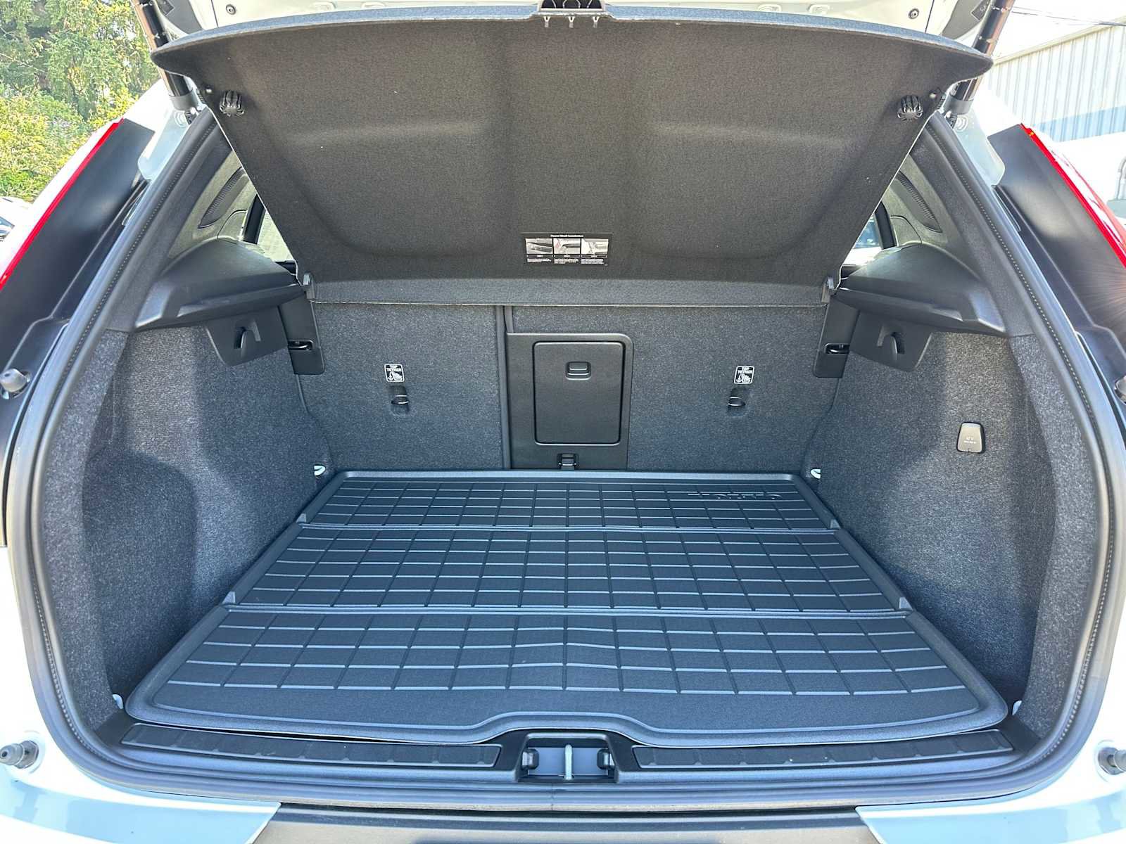 New 2025 Volvo XC40 B5 Ultra w/ Climate Package image 14