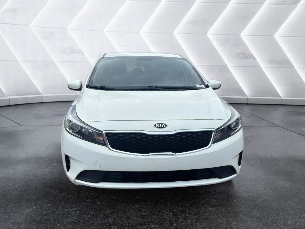 Used 2017 Kia Forte S FWD image 2