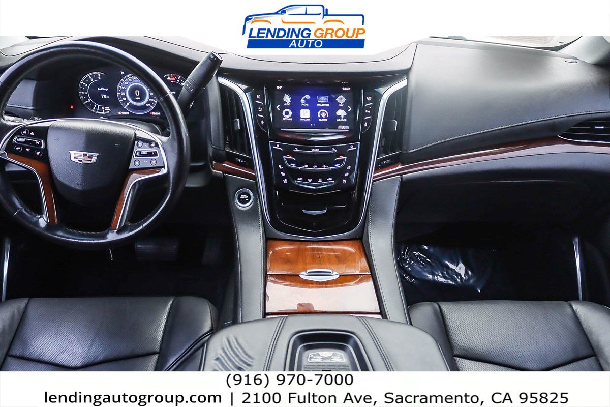 Used 2016 Cadillac Escalade ESV 4WD image 11