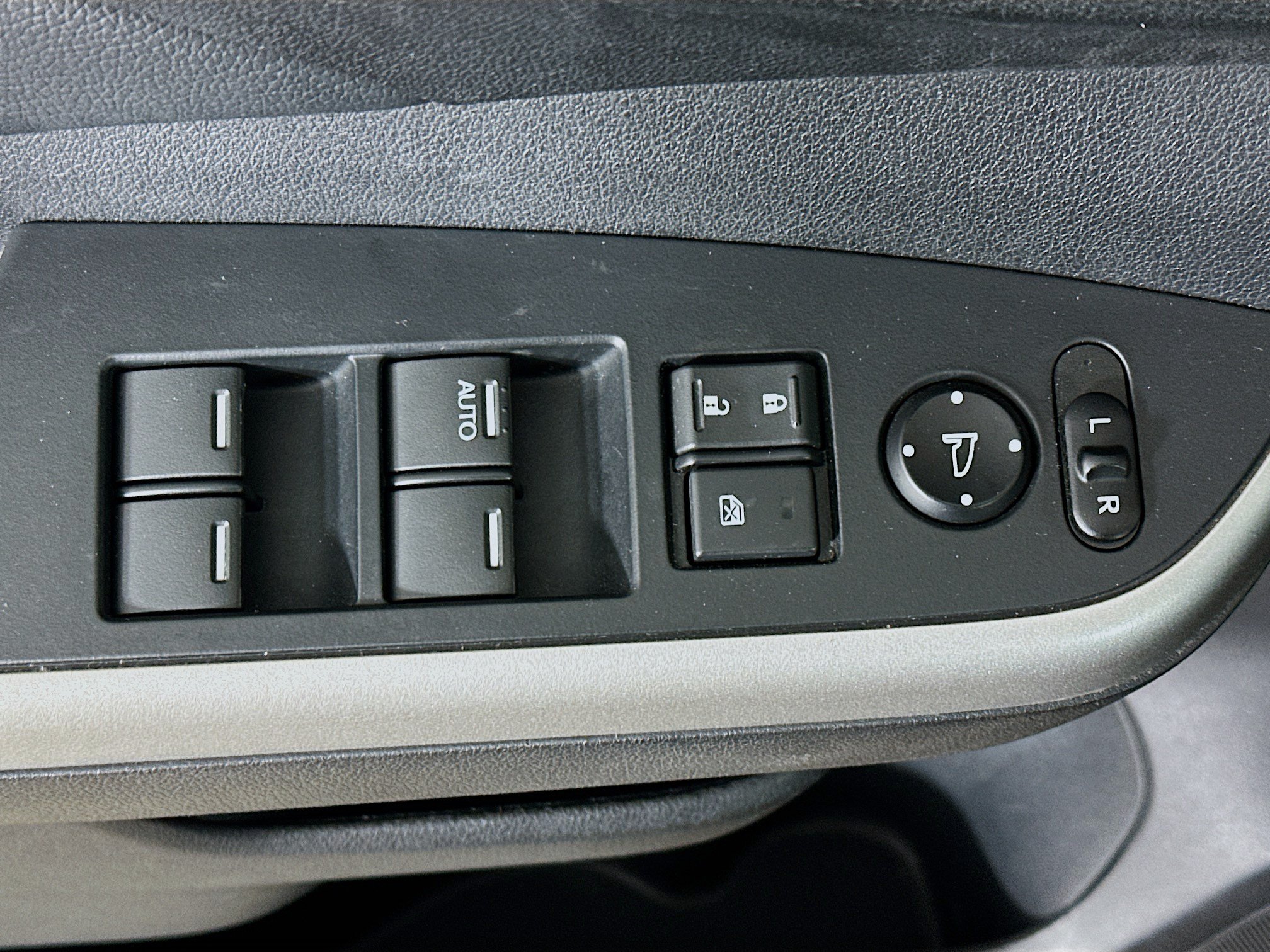 Used 2014 Honda CR-V EX-L image 15