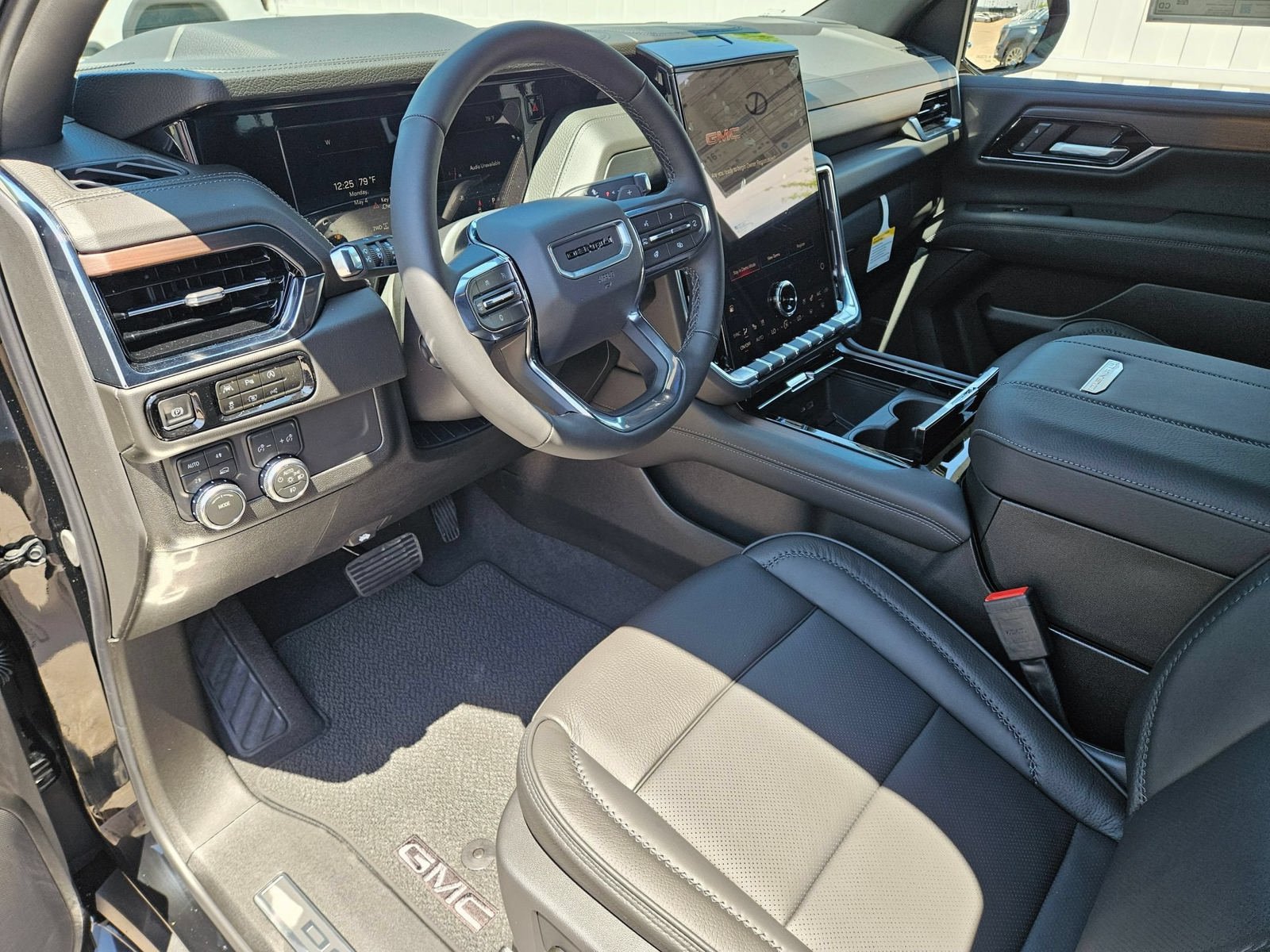 New 2026 GMC Yukon Denali AWD/4WD image 10