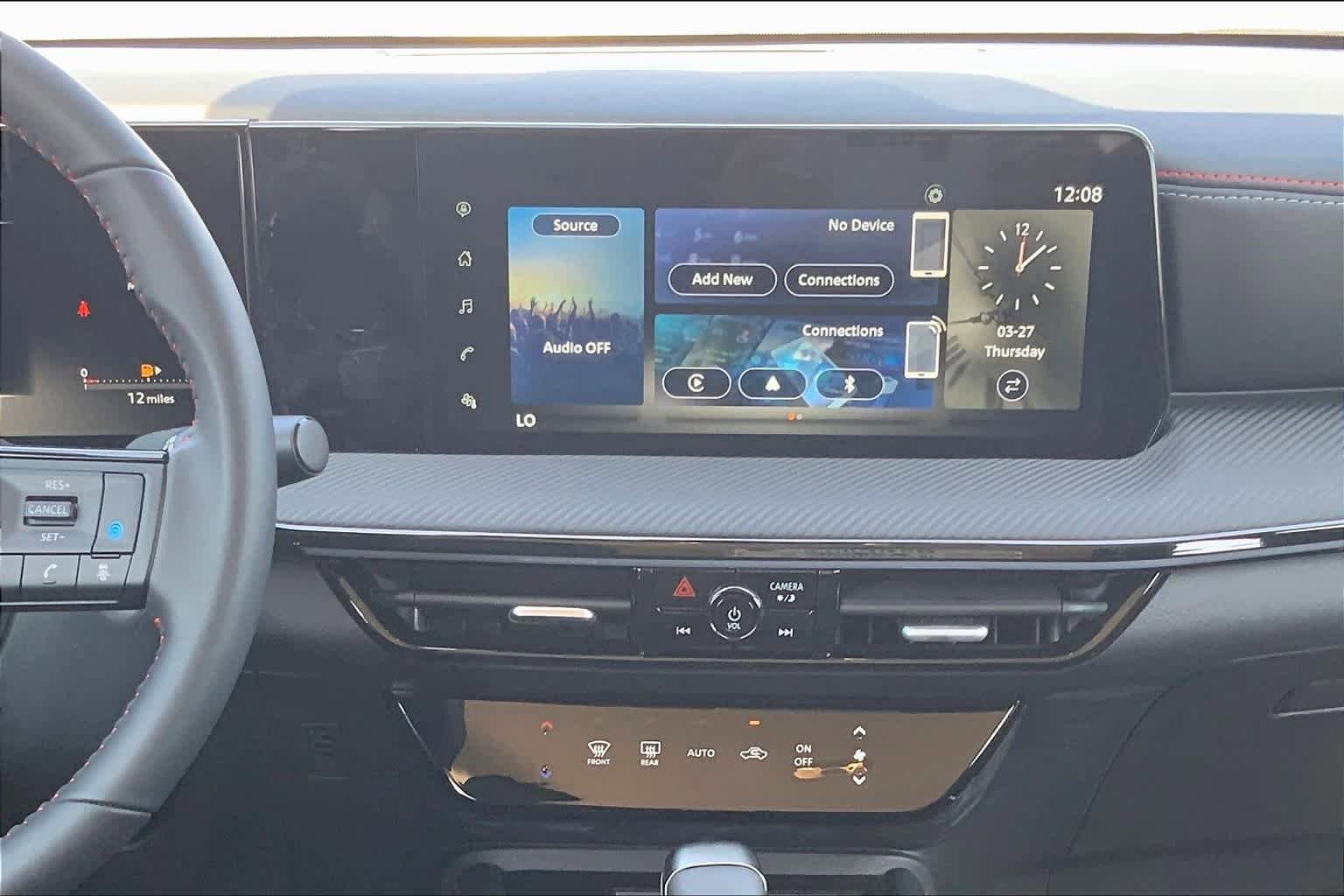 Certified 2025 Nissan Kicks SR image 6