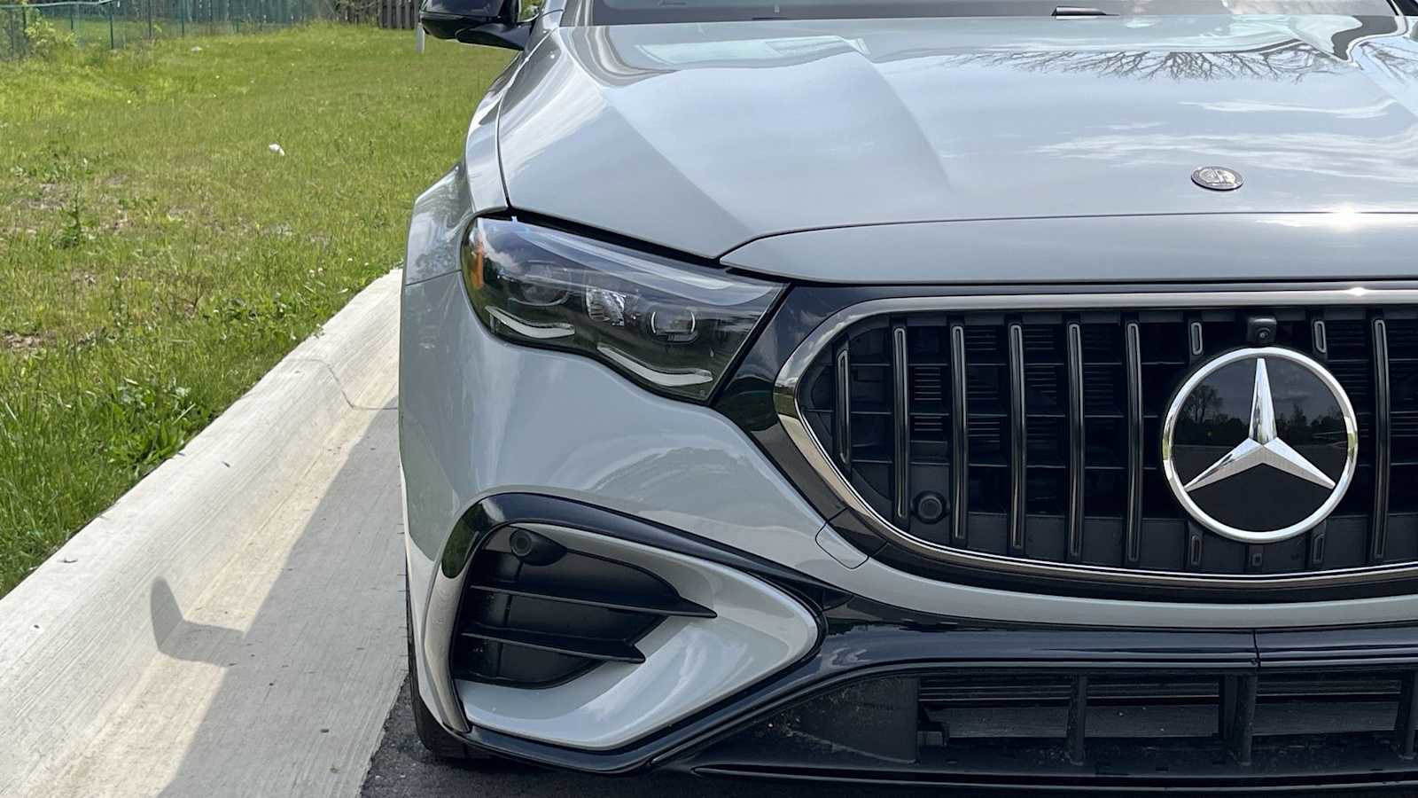 New 2026 Mercedes-Benz E 53 AMG e 4MATIC Sedan image 20