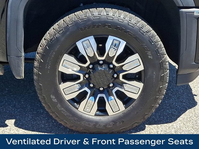 Used 2025 GMC Sierra 3500 Denali w/ Denali Reserve Package AWD/4WD image 29