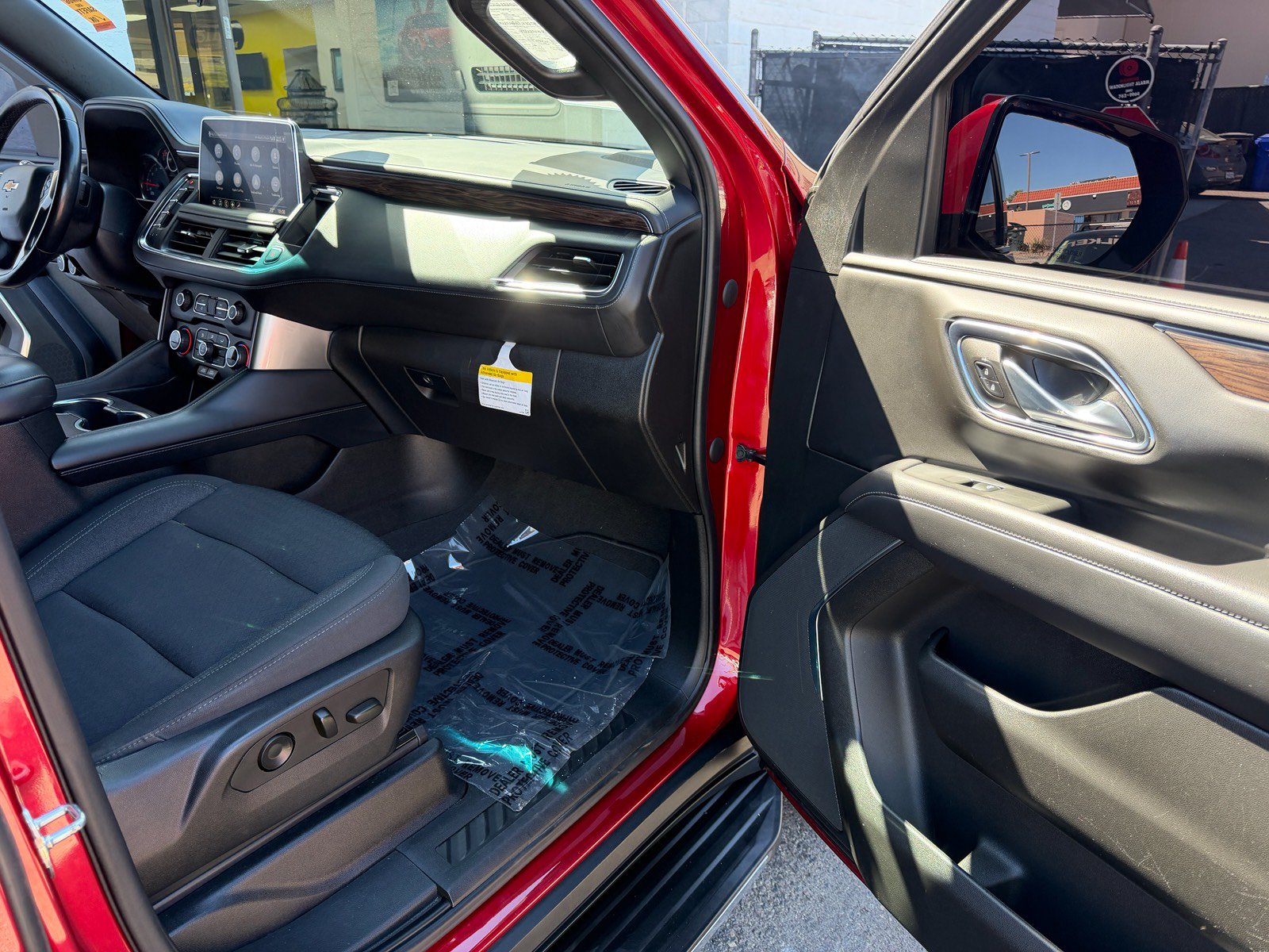 Used 2021 Chevrolet Tahoe LS RWD image 18
