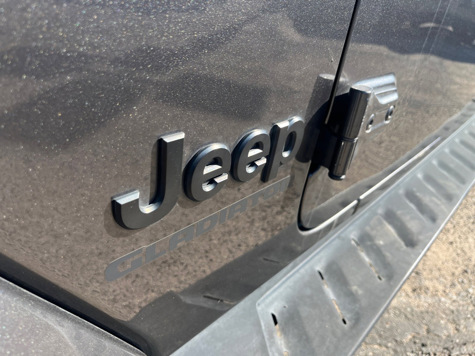Used 2022 Jeep Gladiator Sport image 23