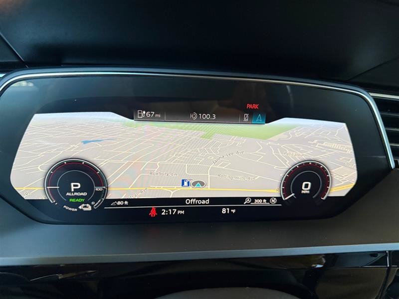 Used 2019 Audi e-tron Prestige w/ Prestige Package AWD/4WD image 38