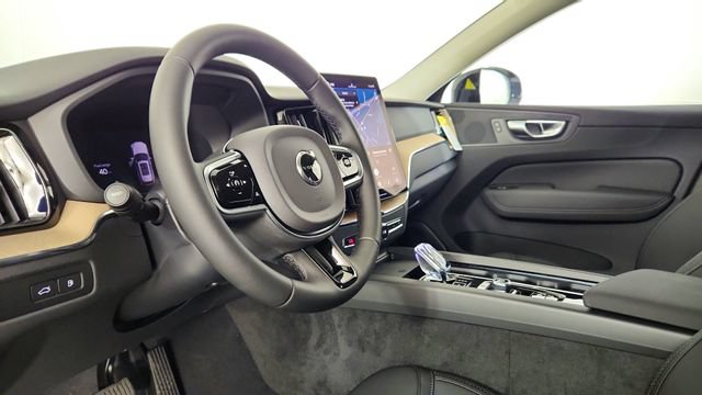 New 2026 Volvo XC60 T8 Plus w/ Climate Package PRO AWD/4WD image 12