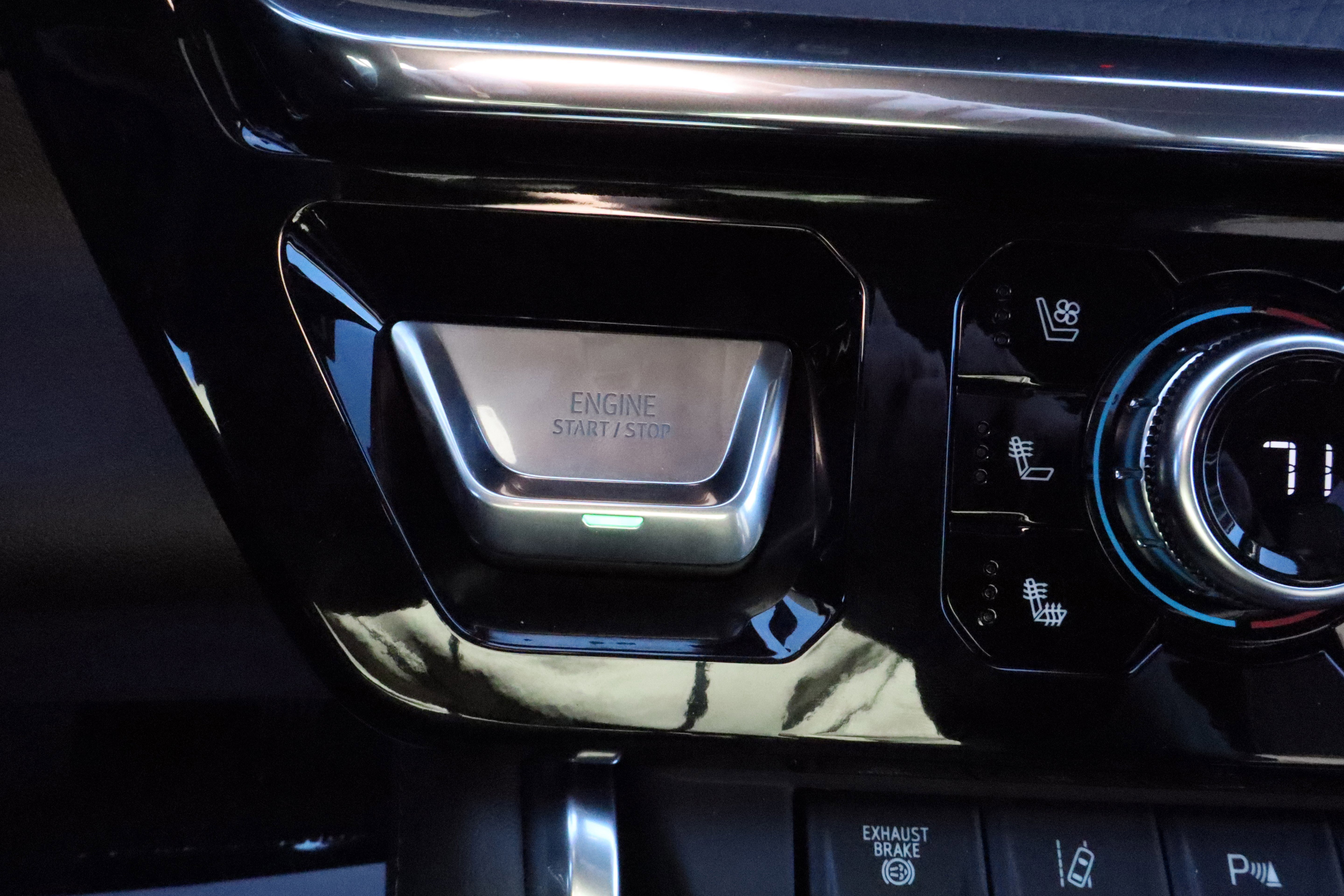 New 2026 GMC Sierra 3500 Denali w/ Denali Reserve Package image 21