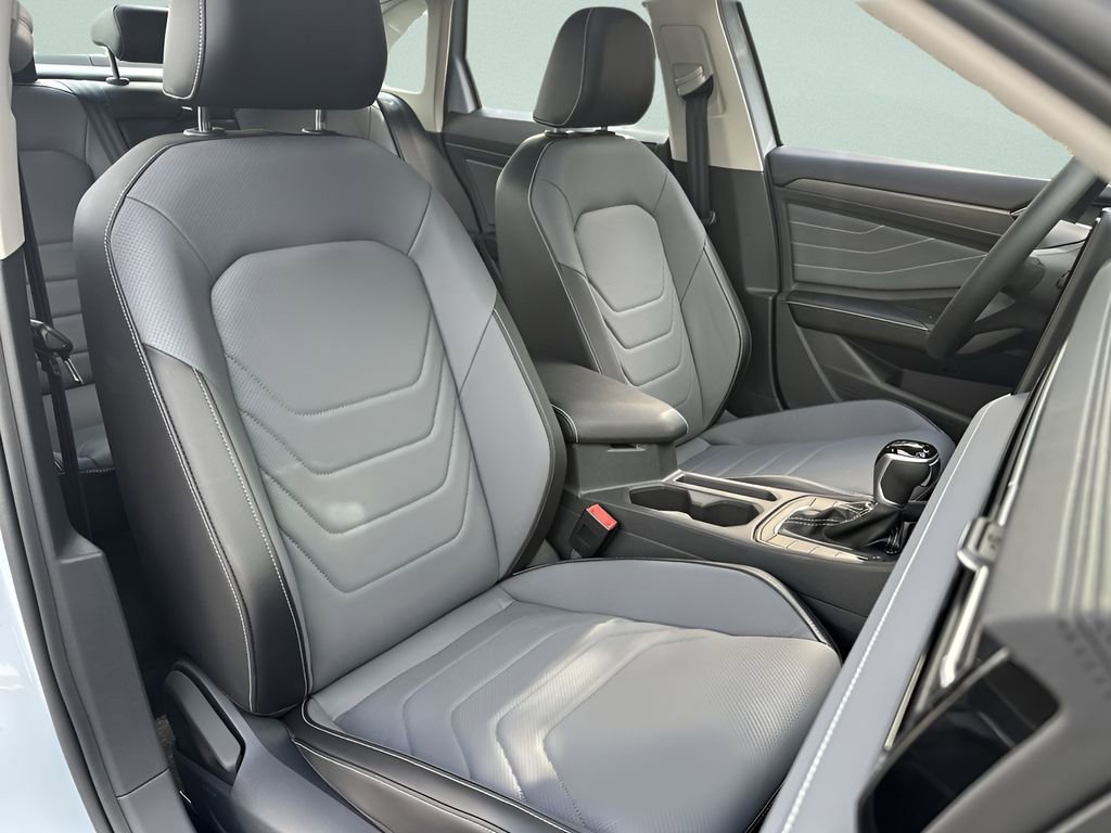 New 2026 Volkswagen Jetta SEL FWD image 25