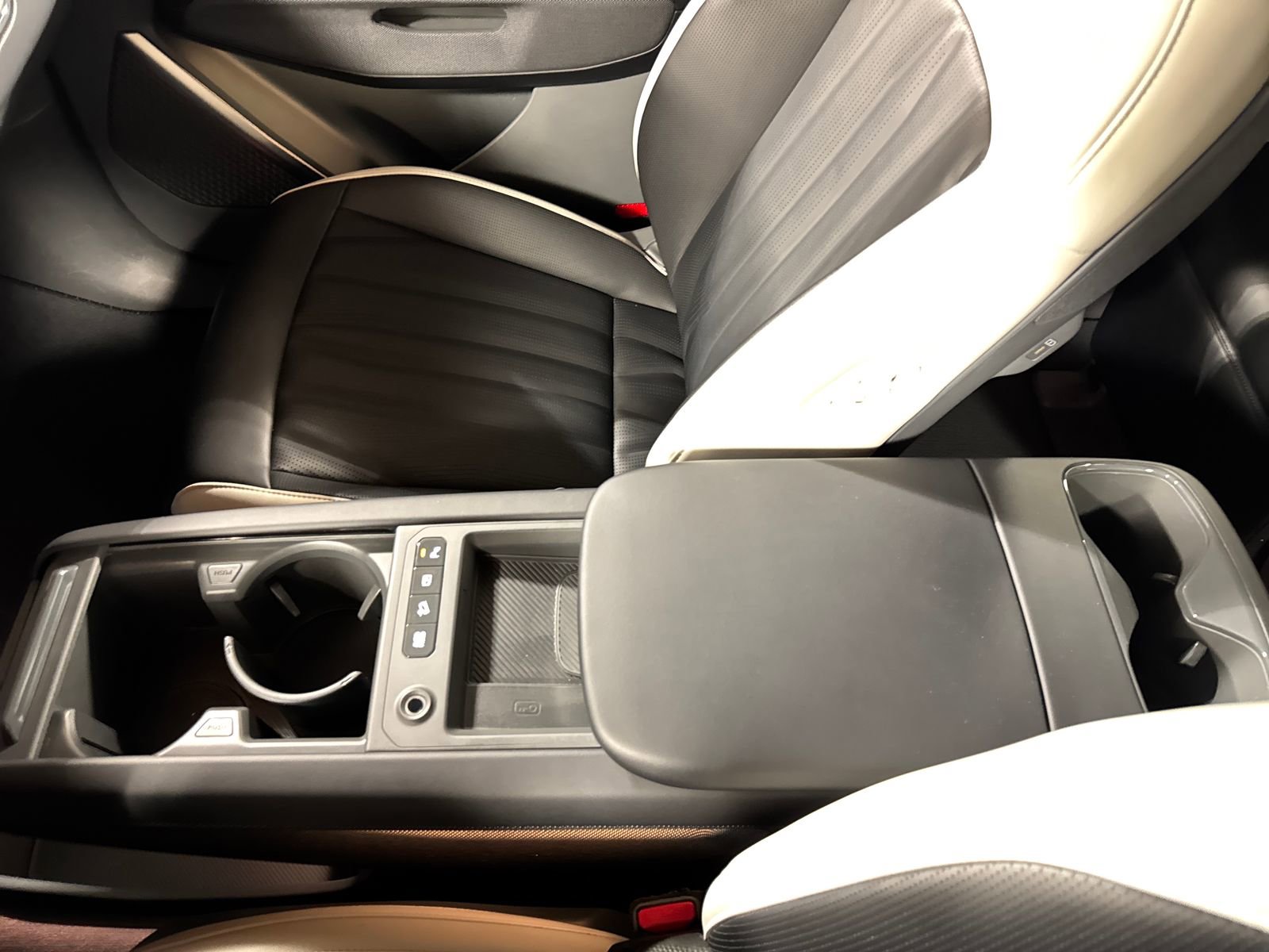 Certified 2024 Kia EV9 GT-Line AWD/4WD image 28