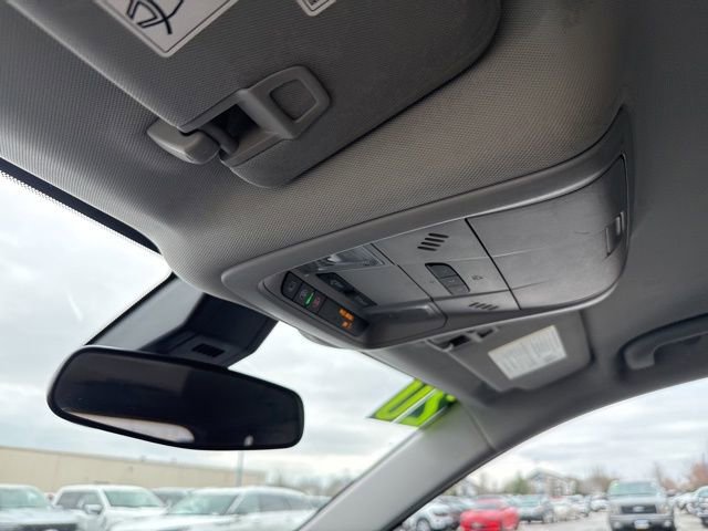 Used 2020 Chevrolet Equinox LT image 41