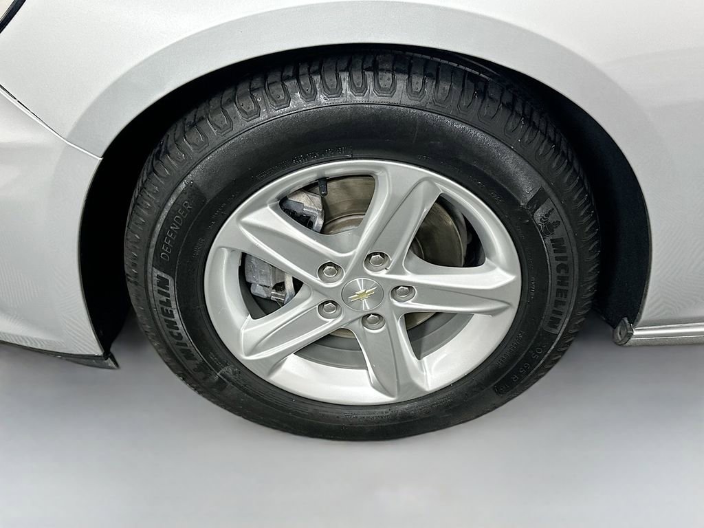 Used 2021 Chevrolet Malibu LS image 29