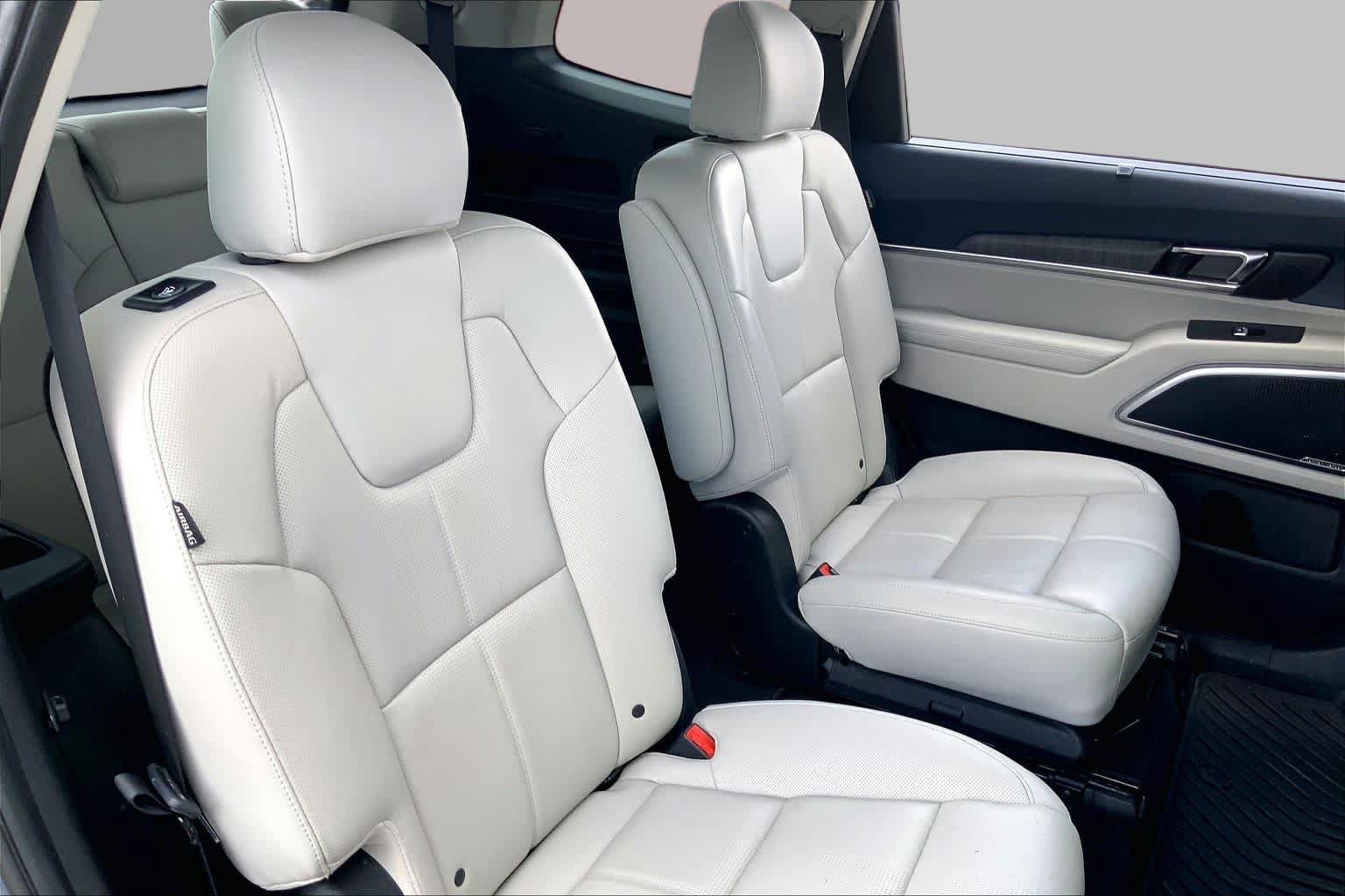 Used 2023 Kia Telluride SX FWD image 19