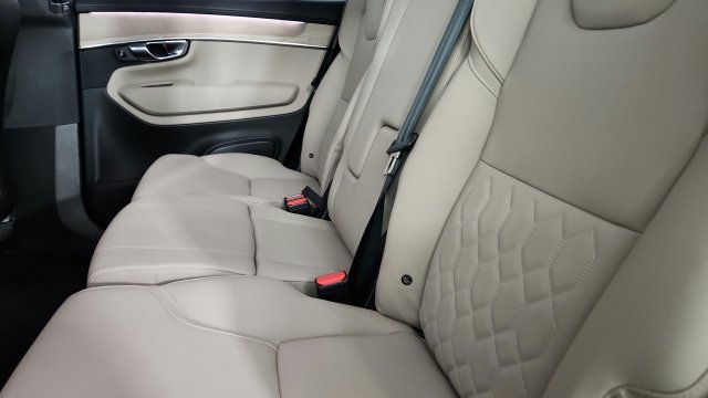 Certified 2026 Volvo XC90 B6 Plus w/ Protection Package AWD/4WD image 28