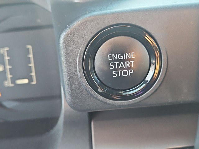 Used 2025 Toyota Tacoma SR5 RWD image 16