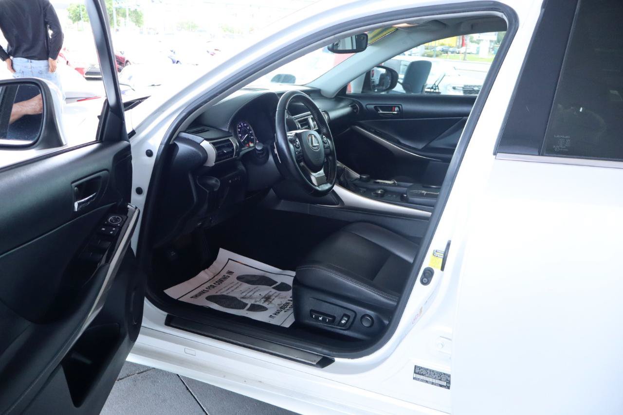 Used 2016 Lexus IS 200t RWD image 14