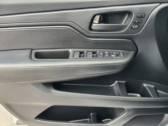 Used 2023 Honda Odyssey Sport image 25