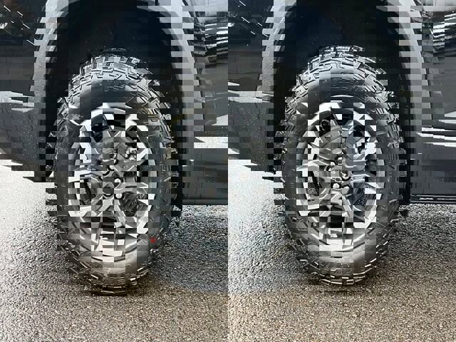 New 2026 Chevrolet Equinox ACTIV w/ Convenience Package III image 9