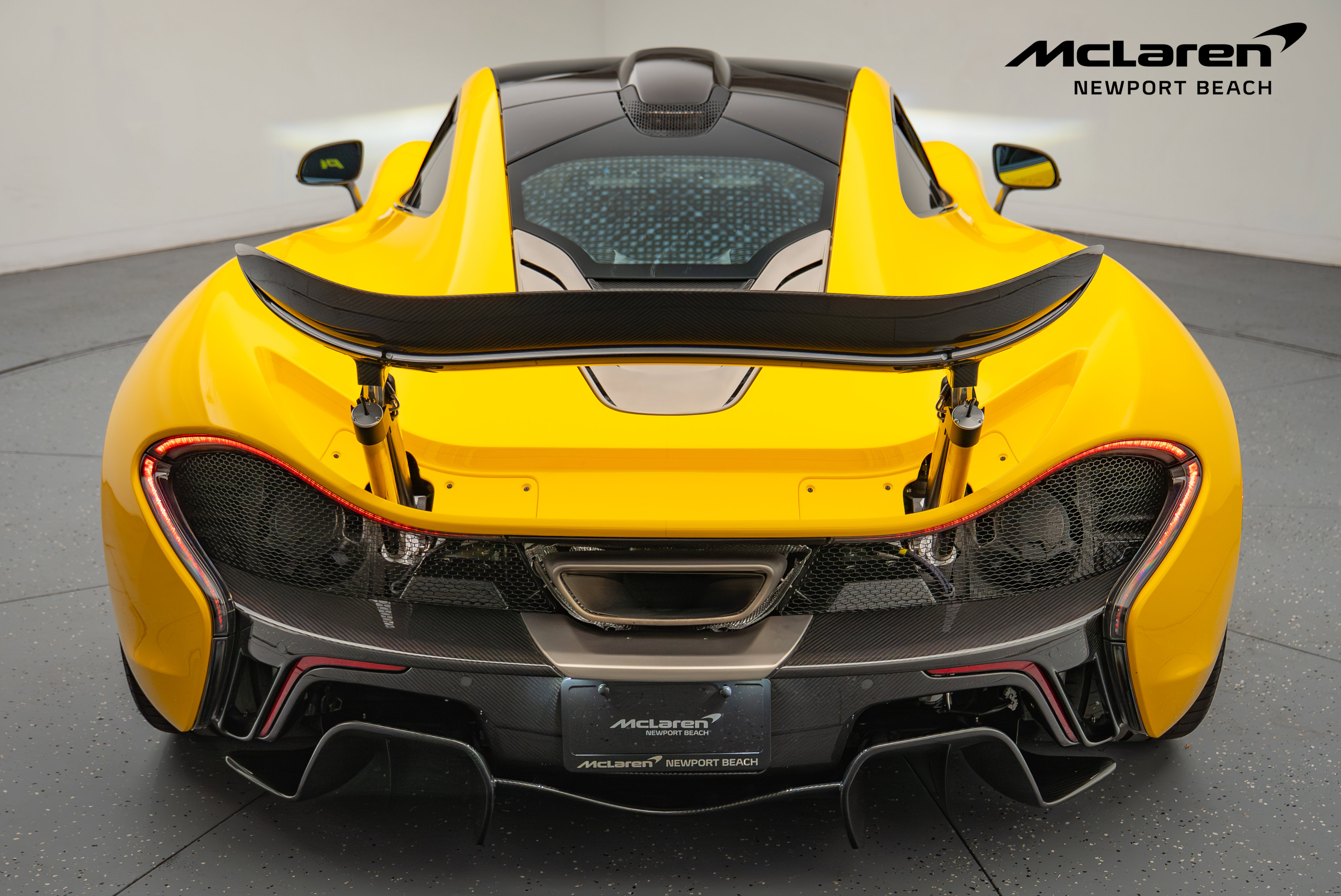 Used 2014 McLaren P1 image 20