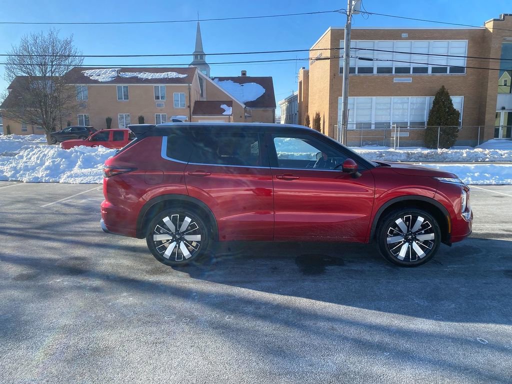 New 2026 Mitsubishi Outlander SEL image 4