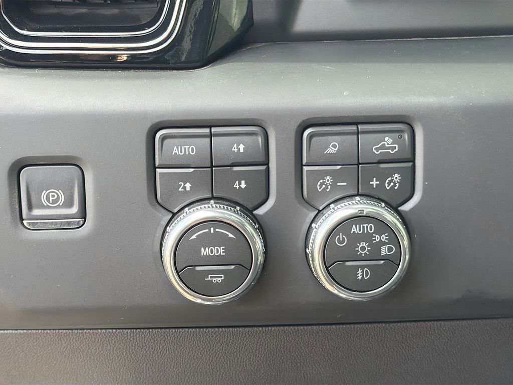 Used 2026 GMC Sierra 1500 AT4X AWD/4WD image 10