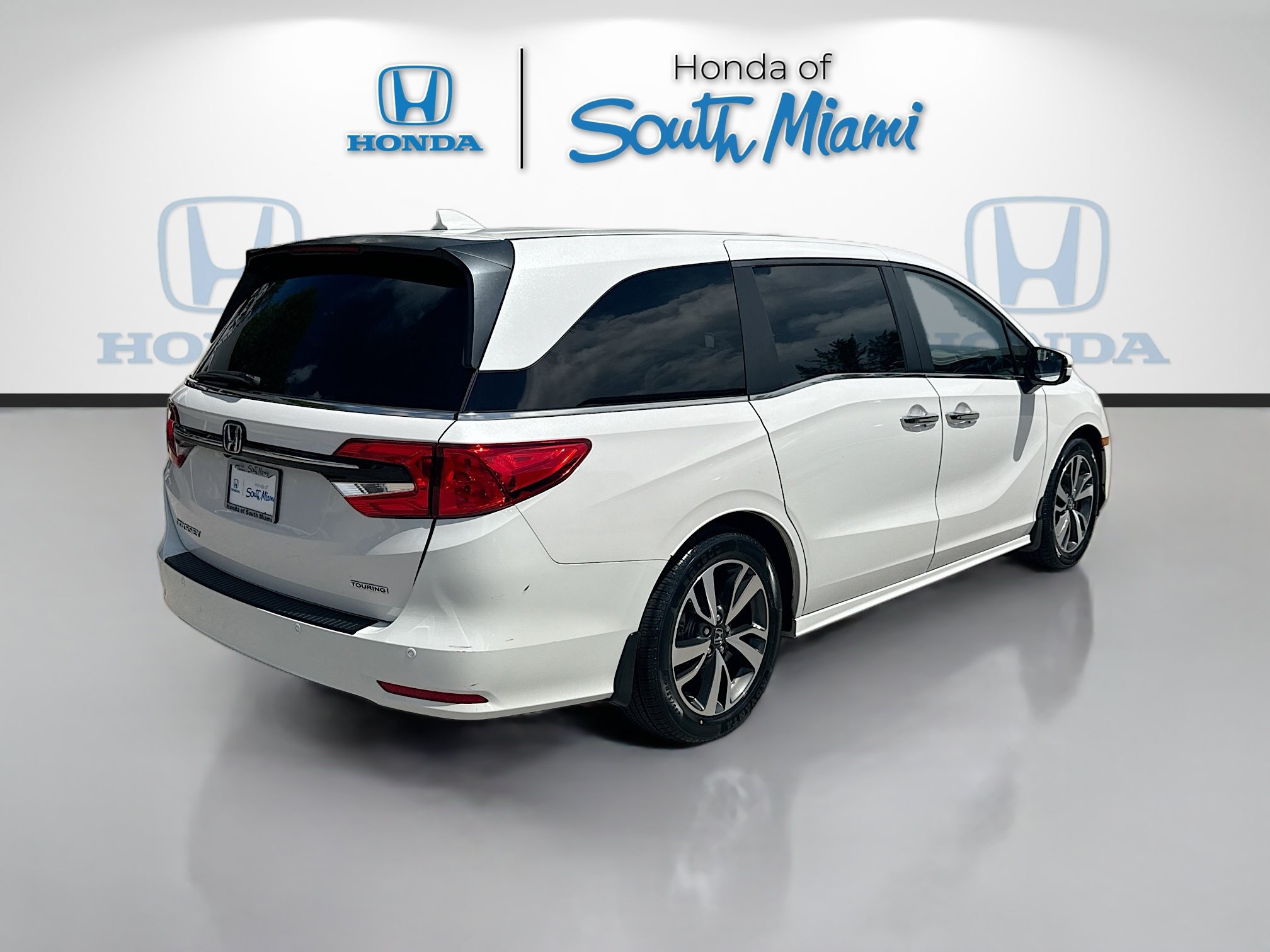 Certified 2023 Honda Odyssey Touring image 7