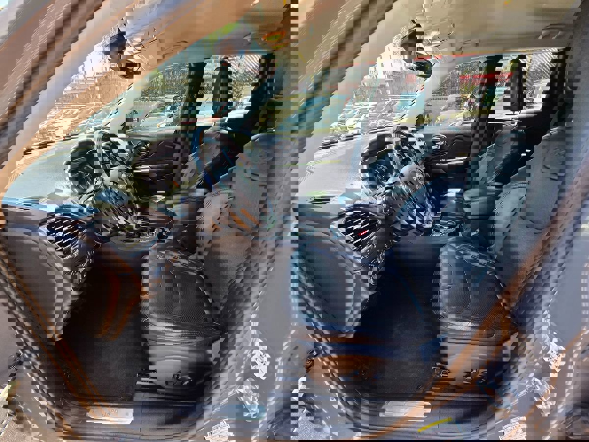 Used 2020 Jeep Cherokee Limited image 26