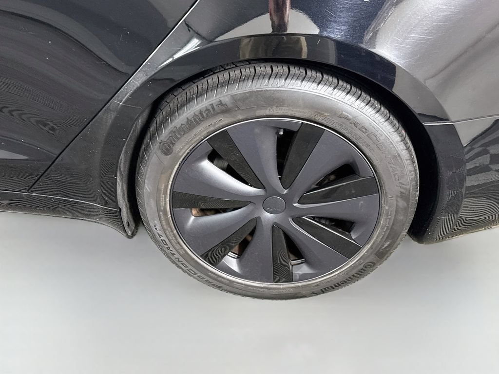 Used 2022 Tesla Model S AWD/4WD image 34