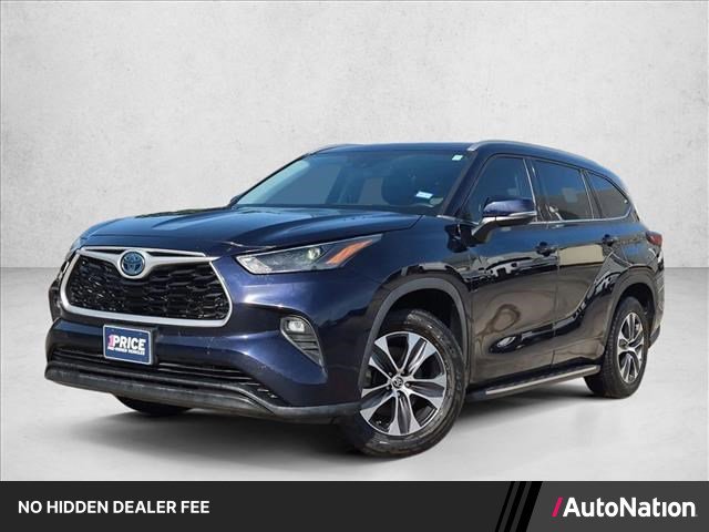 Used 2022 Toyota Highlander XLE FWD video 1