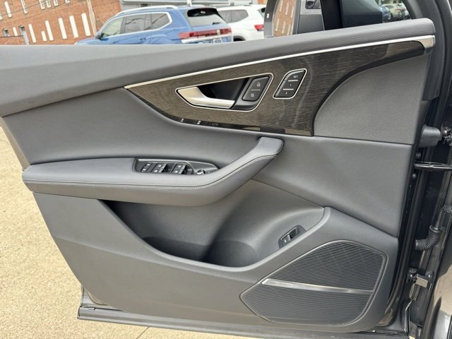 Used 2025 Audi Q7 2.0T Premium Plus w/ Premium Plus Package image 25