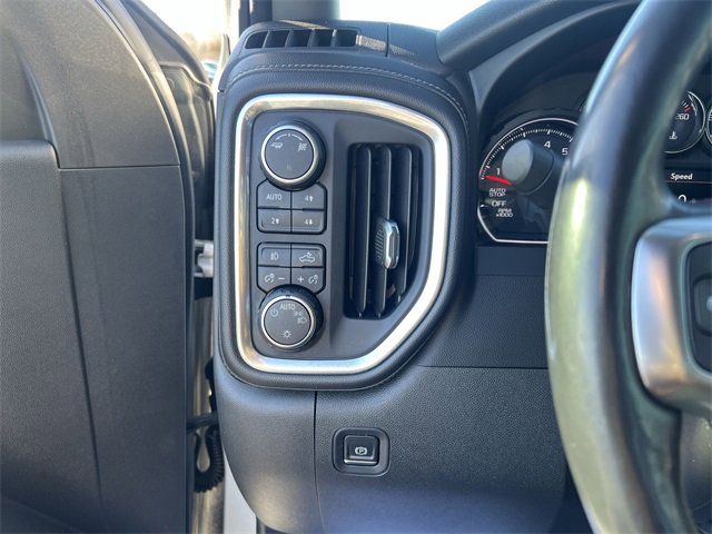 Used 2019 Chevrolet Silverado 1500 RST image 17