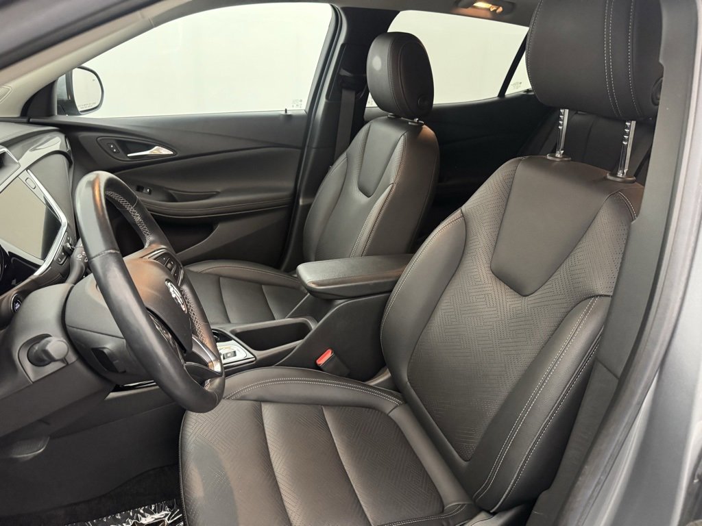 Used 2023 Buick Encore GX Essence w/ Experience Buick Package image 12