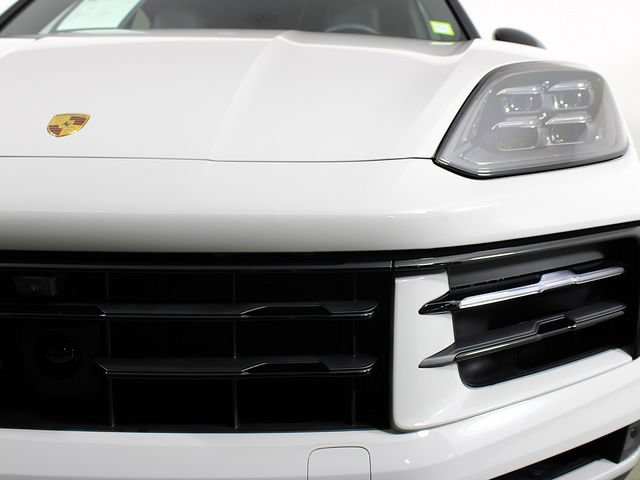 Certified 2026 Porsche Cayenne Coupe AWD/4WD image 11