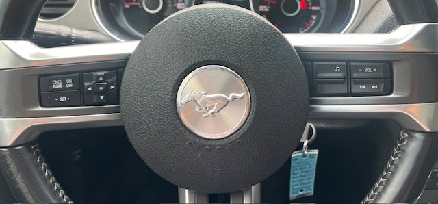 Used 2013 Ford Mustang 2dr Cpe V6 image 27