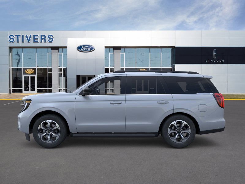 New 2026 Ford Expedition Active image 4
